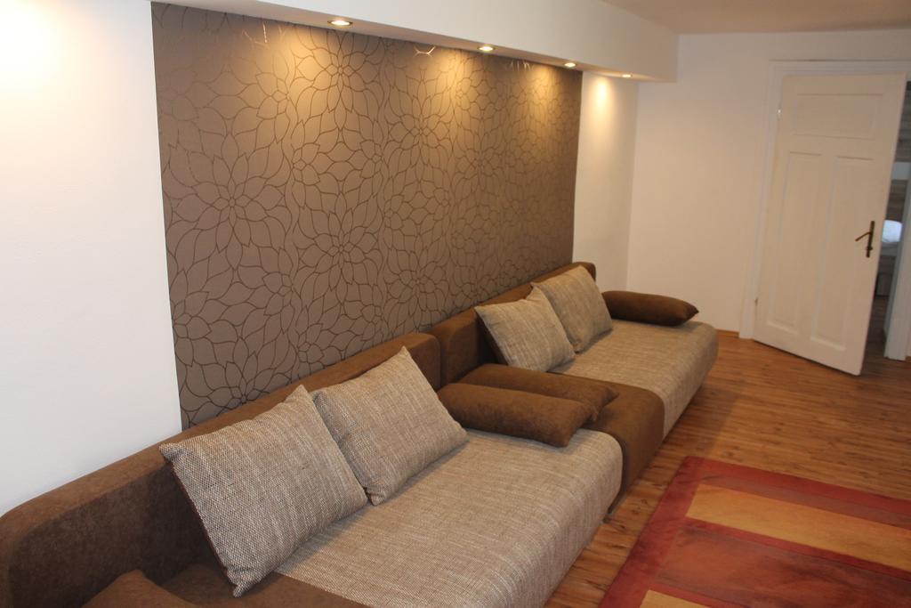 Apartmany Pri Auparku Piest'any Buitenkant foto