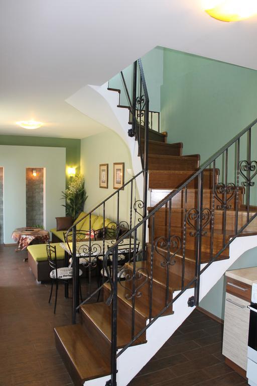 Apartmany Pri Auparku Piest'any Buitenkant foto