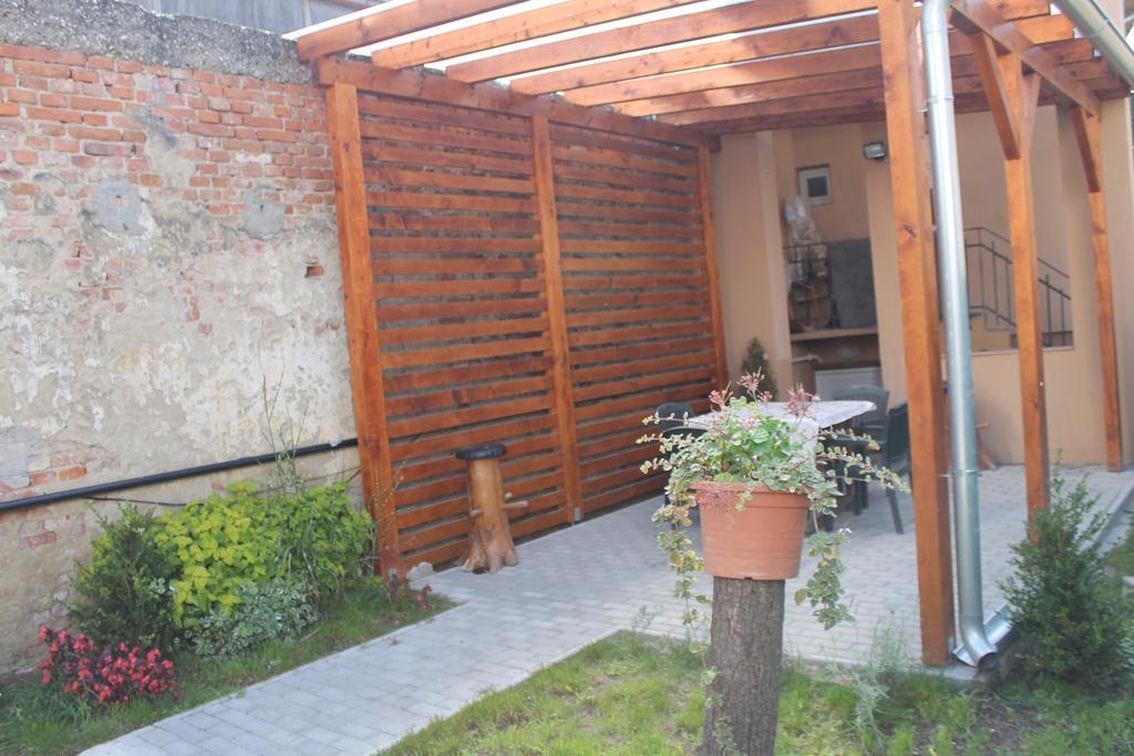Apartmany Pri Auparku Piest'any Buitenkant foto